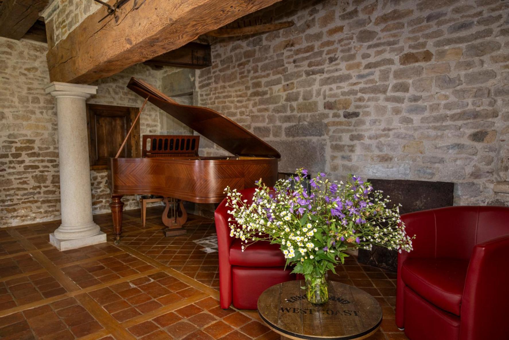 Le Relais Des Deux Tours Bed & Breakfast Bremondans Exterior photo
