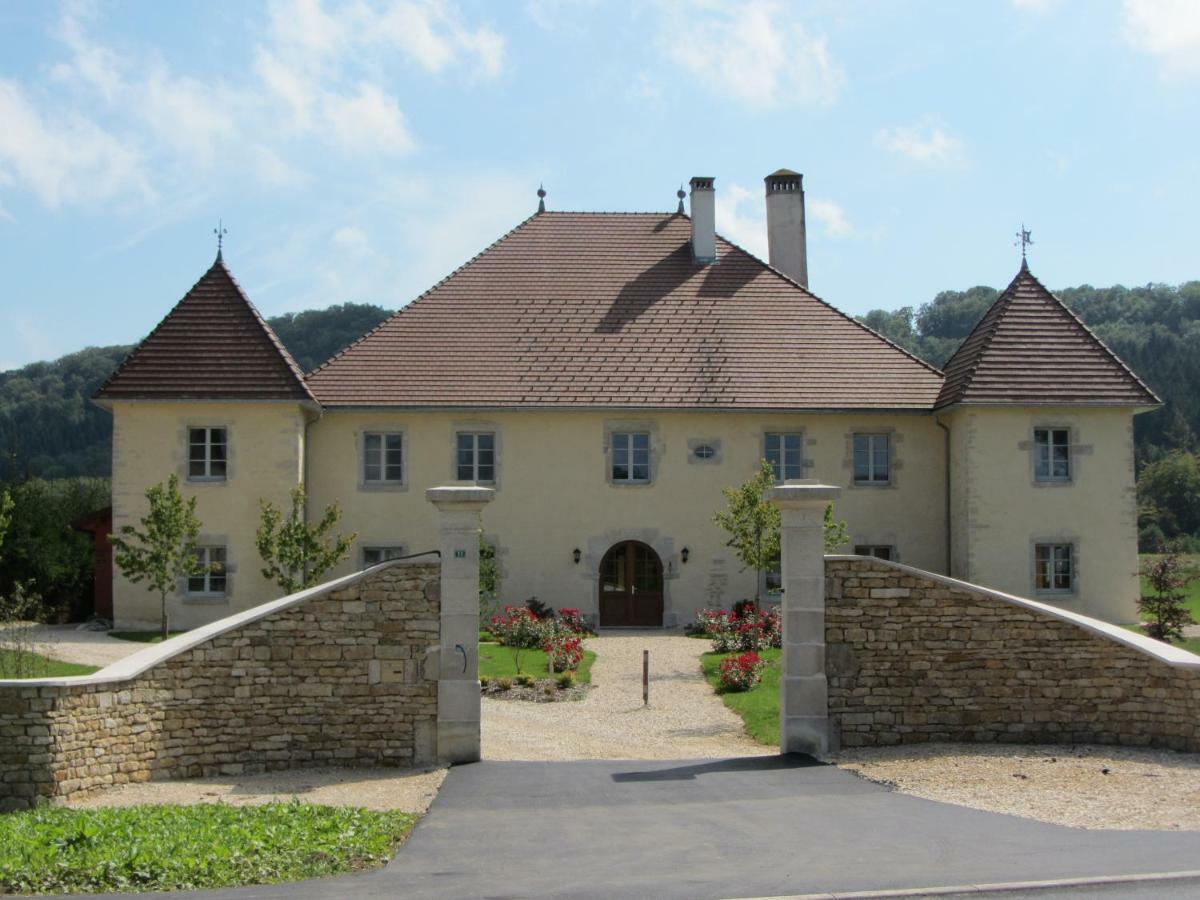 Le Relais Des Deux Tours Bed & Breakfast Bremondans Exterior photo